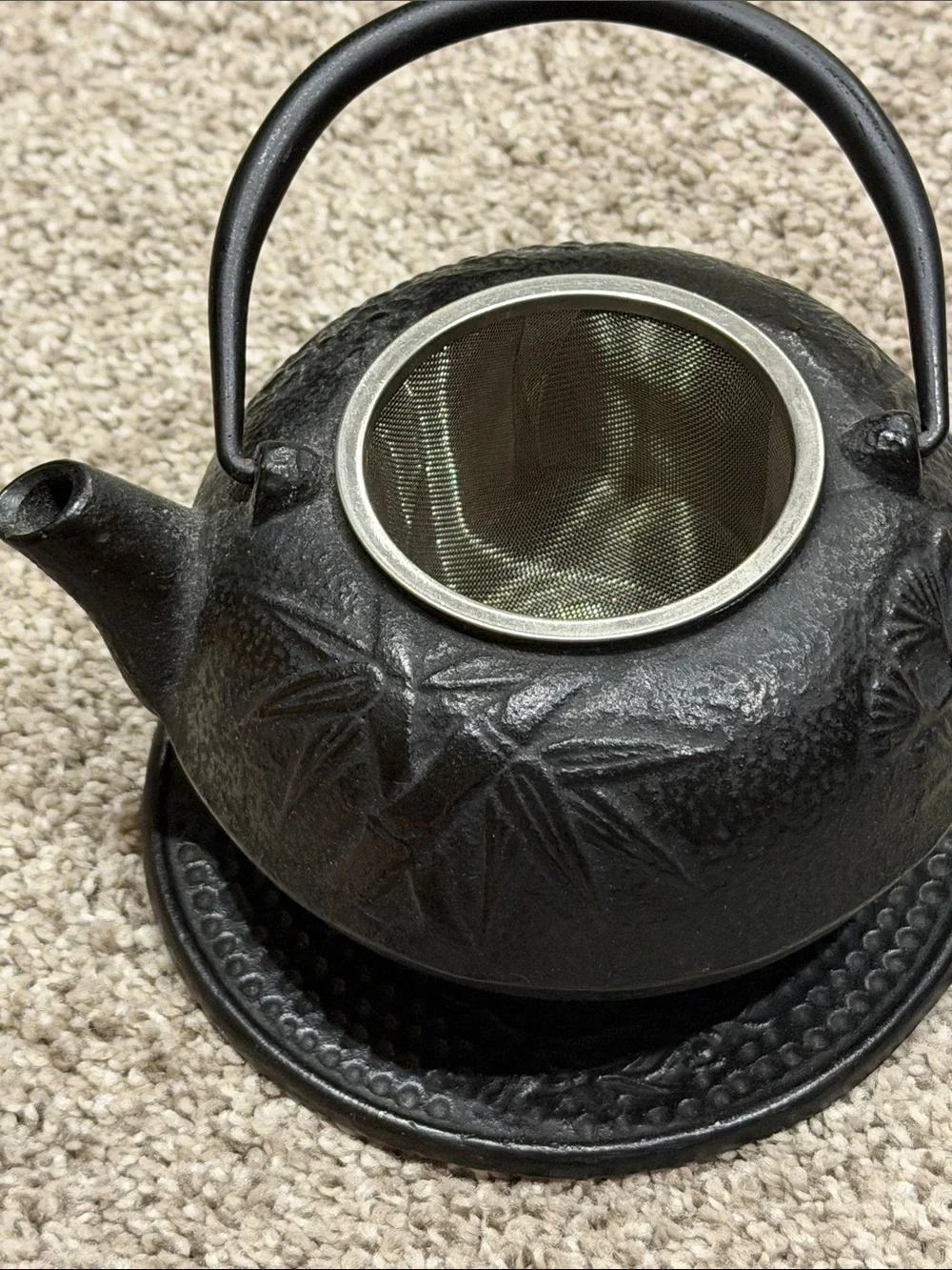 Small Cast Iron Black Teapot with Handle and Trivet and mesh insert